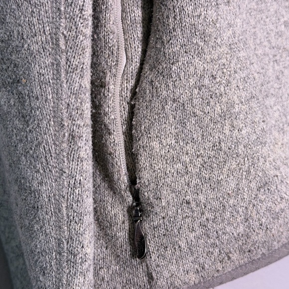The North Face Heather Gray Fleece Pullover - Picture 4 of 8